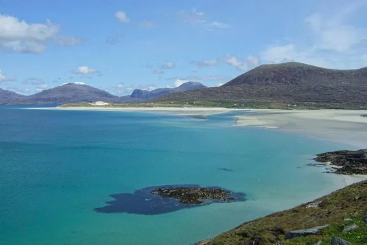 Unveiling Scotland's Majesty: 5-Day Hebrides & Highlands Small-Group Journey