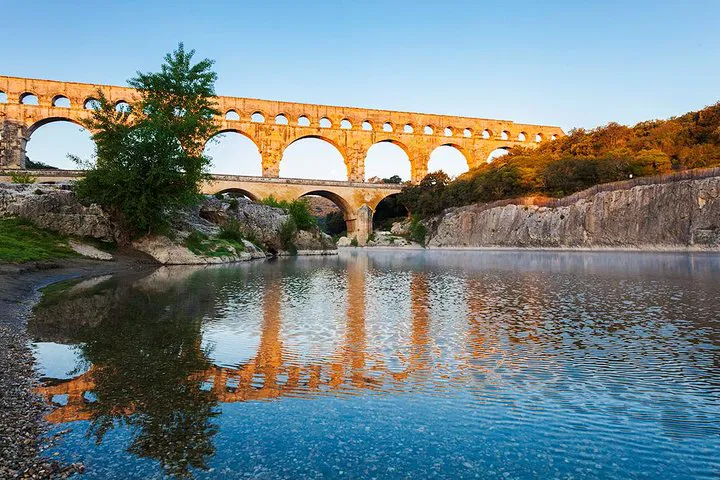 Discover Provence: A Personalized Full-Day Adventure