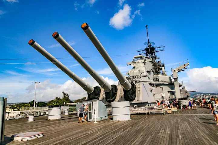 Pearl Harbor & Honolulu: A Moving Journey Through History