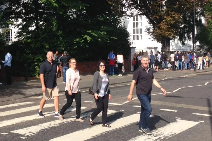 Groovy Beatles Black Cab Tour: London's Fab Four Fan Ride!