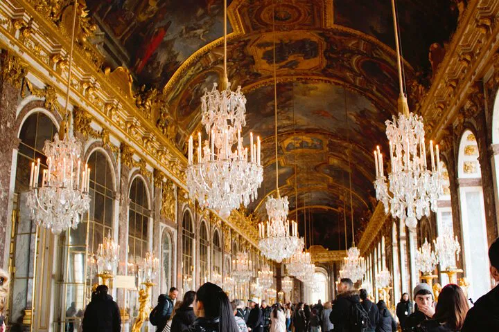Versailles & Seine: Luxury Small Group Palace & Cruise from Paris