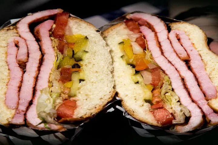 Toronto's Canuck Culinary Crawl: A Delicious Dive into Canadian Flavors