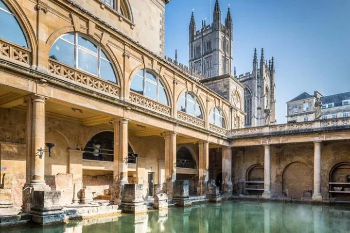 Stress-Free Airport Transfer: Bath to Heathrow in Style