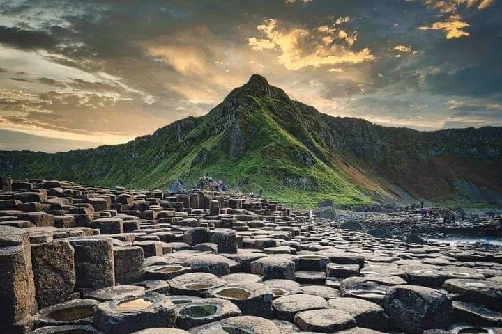 Giants Causeway Express: A Whirlwind Tour of Northern Ireland's Wonder