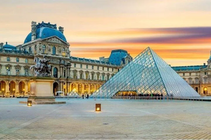 Stress-Free Disney to Paris Transfer: Private & Comfortable Ride