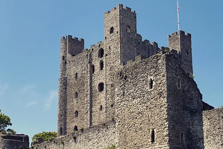 Uncover Kent's Charms: Private Castle & Cliffs Day Tour