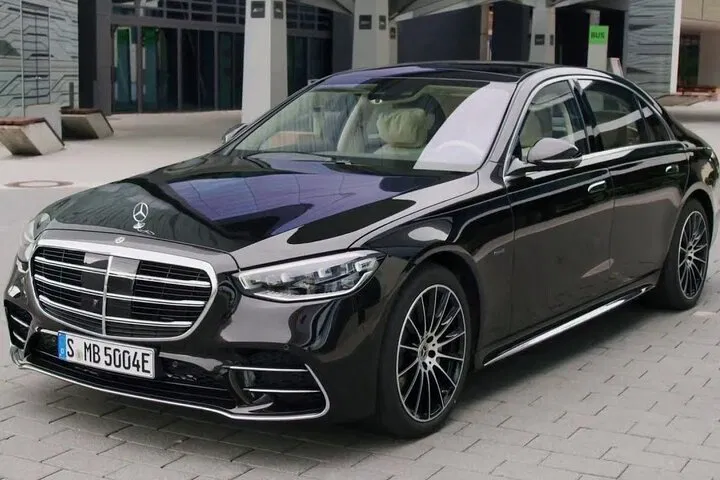 Stress-Free Glasgow Airport to Edinburgh City Private Transfer