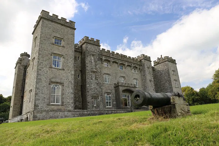 Dublin: VIP Whiskey Tour to Slane Castle & Boyne Valley