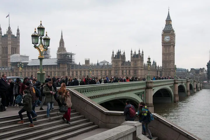 Arrive Like Royalty: Executive Private London Airport Transfer