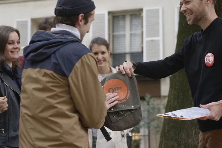 Unleash Your Inner Detective: Montmartre Investigation Game!