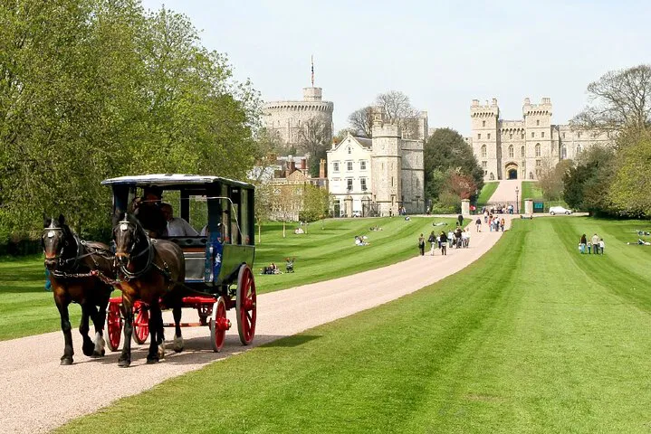 Stonehenge, Windsor, & Bath: Full Day Trip