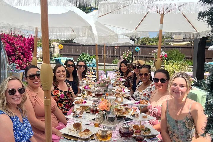 Oceanside High Tea Tour: Blend Your Own Tea!