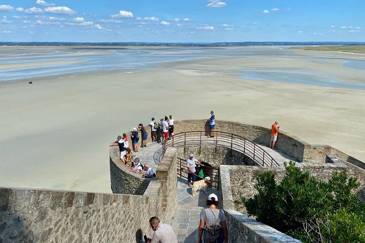 Unforgettable 2-Day Loire Valley & Mont Saint-Michel Private Tour from Paris