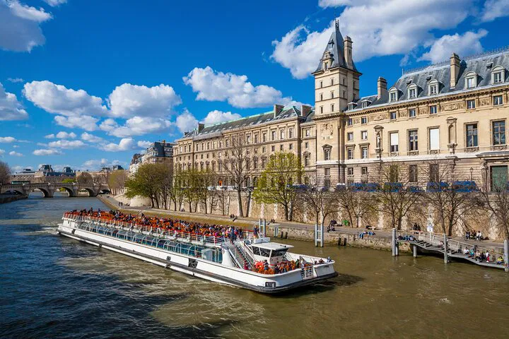 Seine River Cruise: See Paris's Iconic Views
