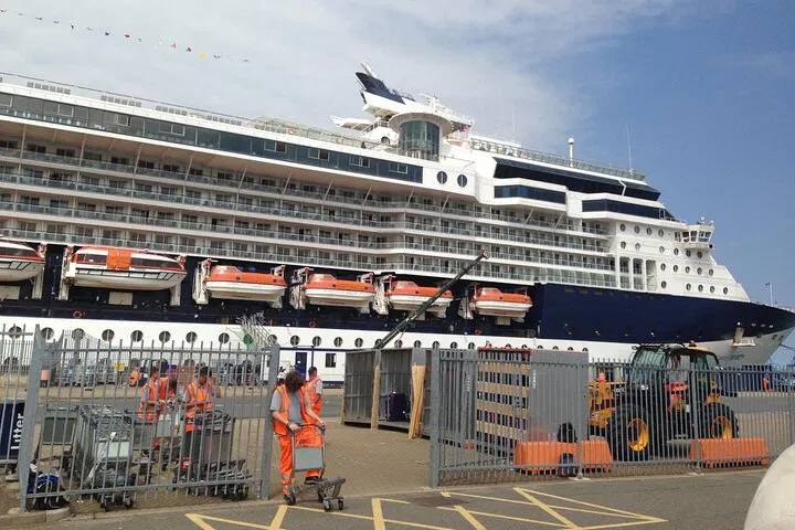 Stress-Free Cruise Port Transfers: London Hotels & Airports