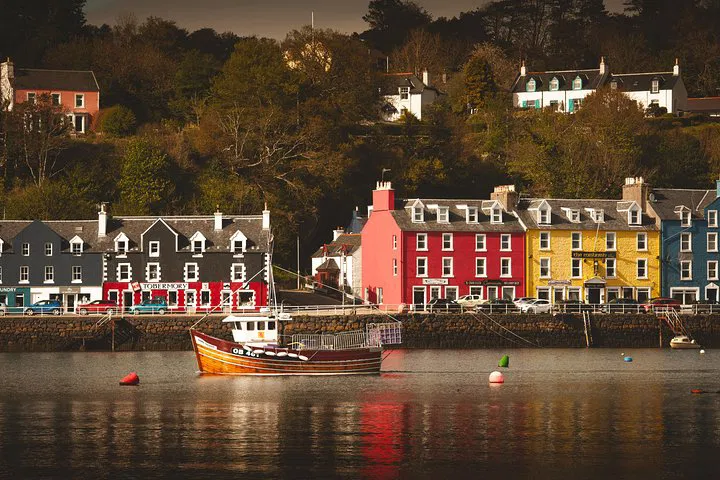 Unveiling Scotland's Isles: A 4-Day Highland Adventure from Edinburgh