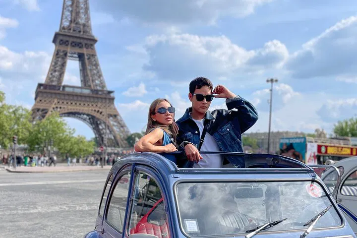 Paris Vintage Car Tour: See City's Best in a 2CV!