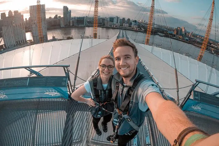 London's Iconic Sights & O2 Climb: A Thrilling Combo Tour!