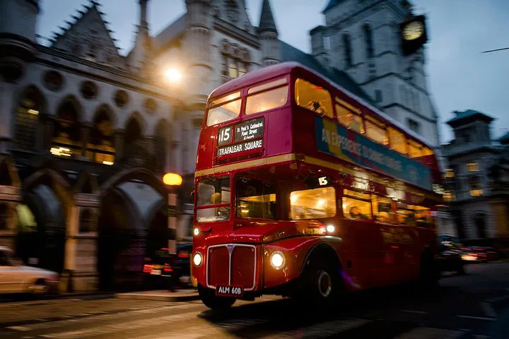 Unlock London's Charm: Private Photography Masterclass