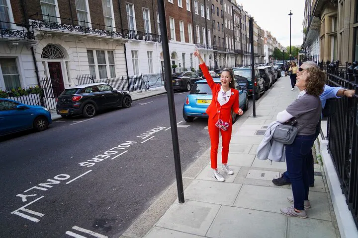 Relive Beatlemania: A Groovy 1960s London Music Walk