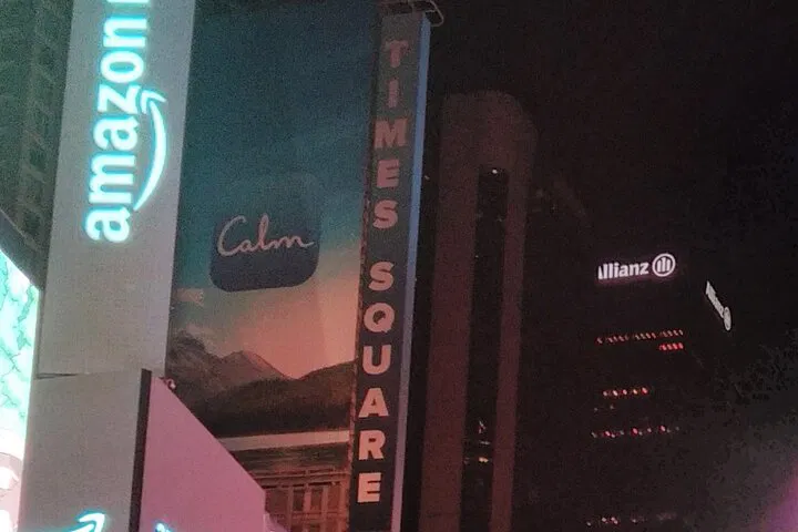 Times Square Twilight: Uncover NYC's Hidden Gems on a Guided Evening Walk!