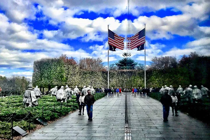 Unveiling DC's Treasures: Your Exclusive Private City Tour!