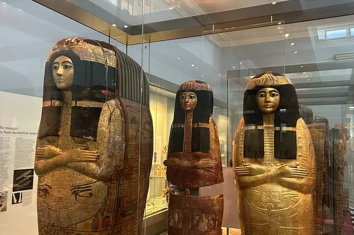 Uncover British Museum's Treasures: An Immersive Spanish Guided Tour