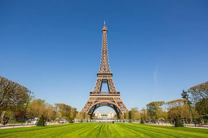 Eiffel Tower: Guided 2nd Floor + Summit Access Option