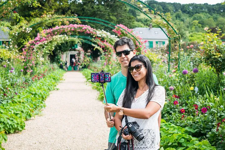 Versailles & Giverny: Unveiling French Art & History on a Day Trip