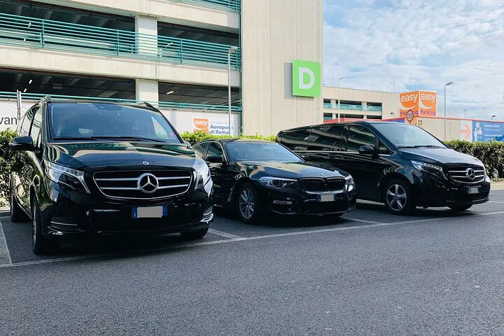 Stress-Free Dun Laoghaire Port to Dublin Airport Private Transfer