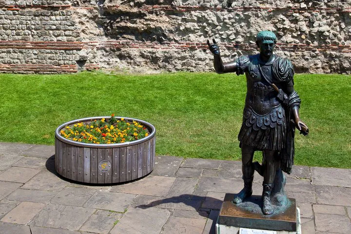 Time Travel in a Black Cab: Uncover Roman & Medieval London's Secrets