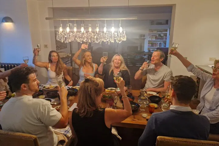 Gastronomic Getaway: British Dinner Party in a Hampstead Home