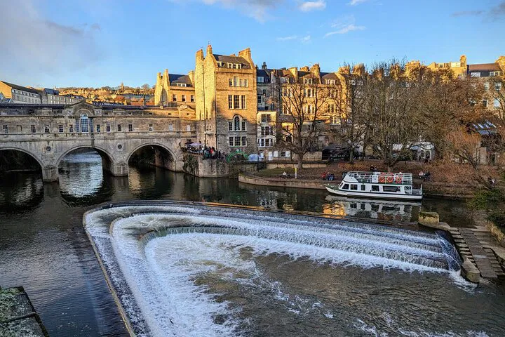 Discover Bath's Charm: A Self-Guided Audio Adventure with Helen
