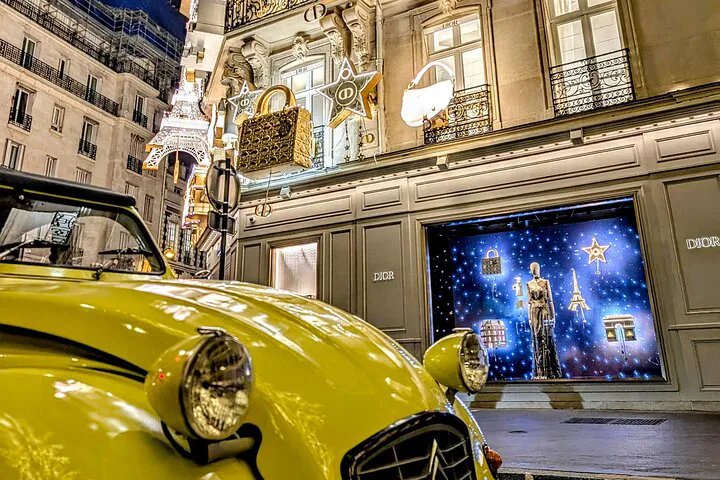 Paris Christmas Lights: Vintage Car Magic!