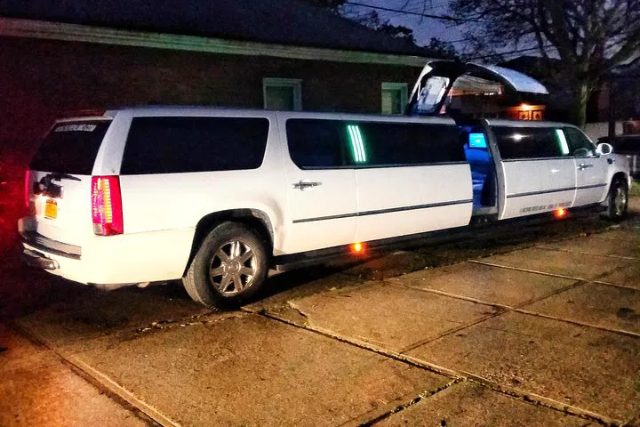 Luxury Atlantic City Escape: Cadillac Escalade Round Trip from NYC