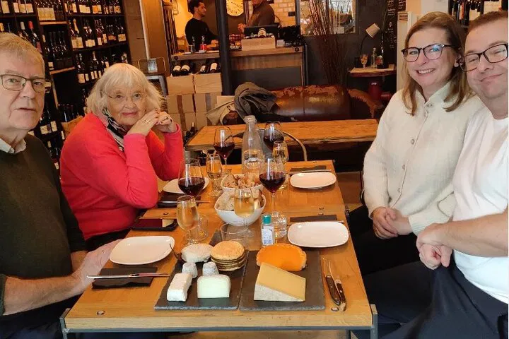 Paris Cheese Tasting: Expert-Led Food Tour