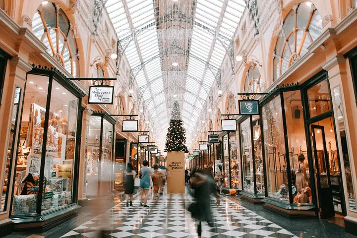 Indulge in Paris: A Whirlwind Day of Luxury, Cabaret, and Seine River Delights!