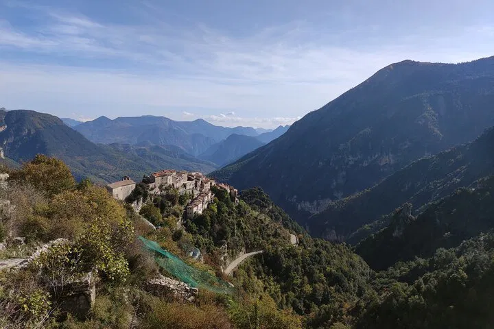 Discover the French Riviera: A Personalized Guided Excursion