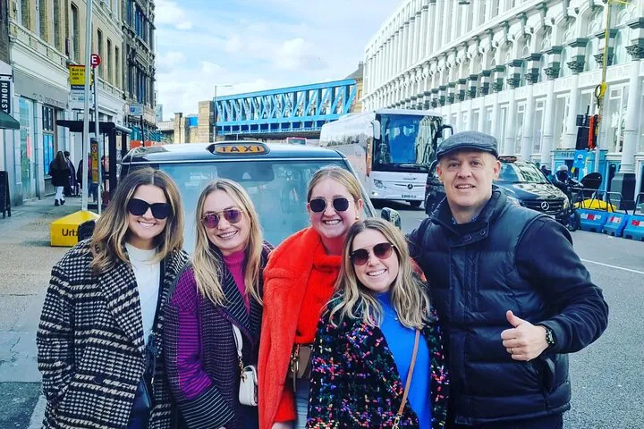 London's Big Sightseeing Taxi Tour: See Top Spots!
