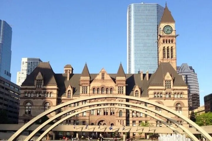 Toronto's Cultural Tapestry: A Walking Tour of Kensington & Chinatown