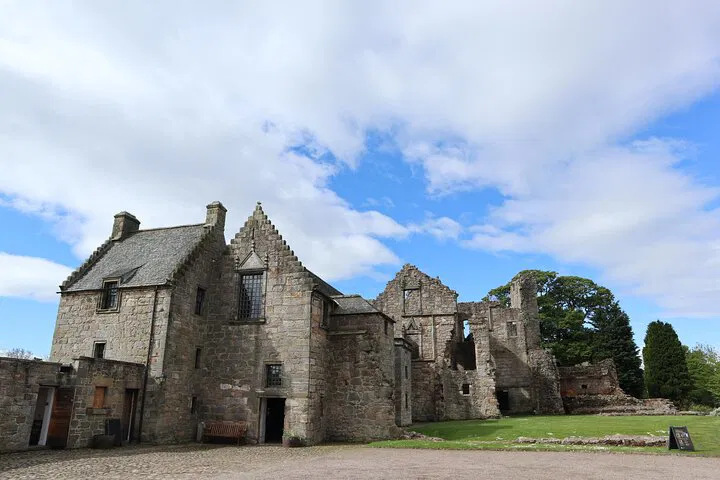 Aberdour Castle: Skip Ticket Line & Explore!