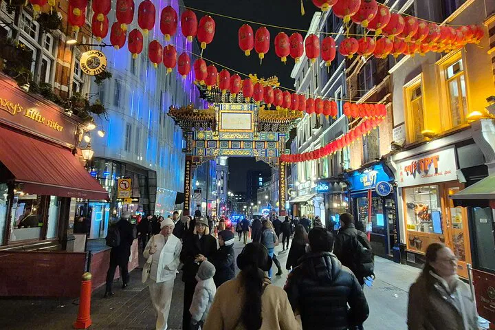 Soho Asian Food Tour: Hidden Gems & Tastings