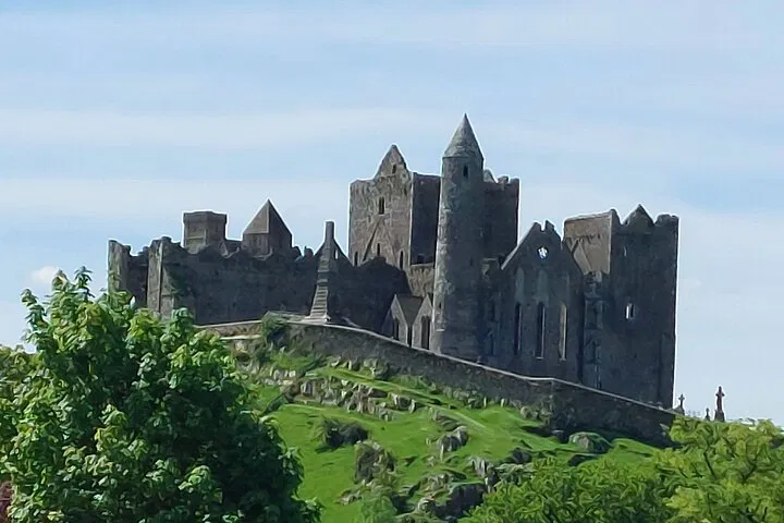 Uncover Ireland's Ancient Wonders: A Private Castle Tour from Dublin