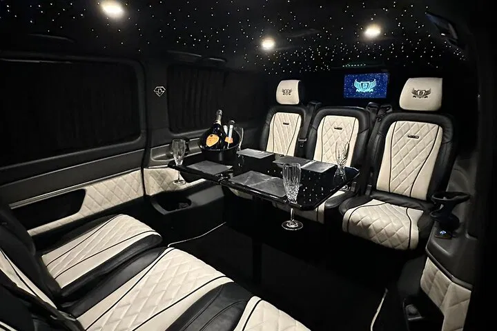 Luxury London Private Tour: See Top Sights in Style!
