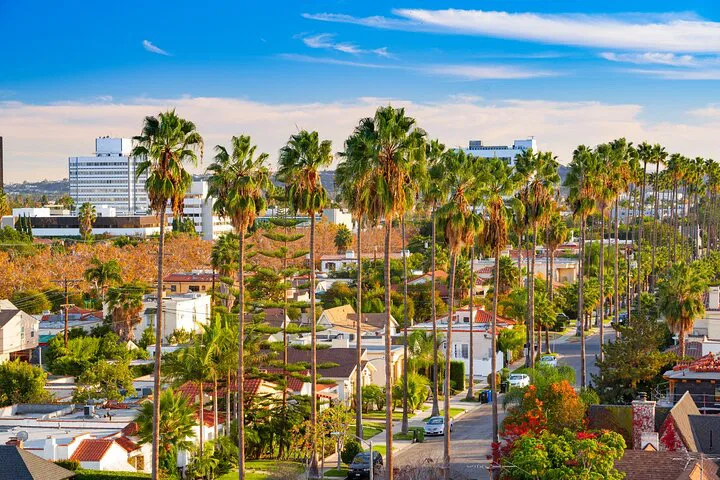 Hollywood Homes: Star-Studded Celebrity Tour Extravaganza!