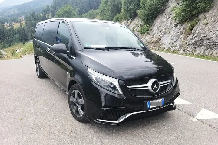Genoa Cruise Port to Milan Private Round-Trip