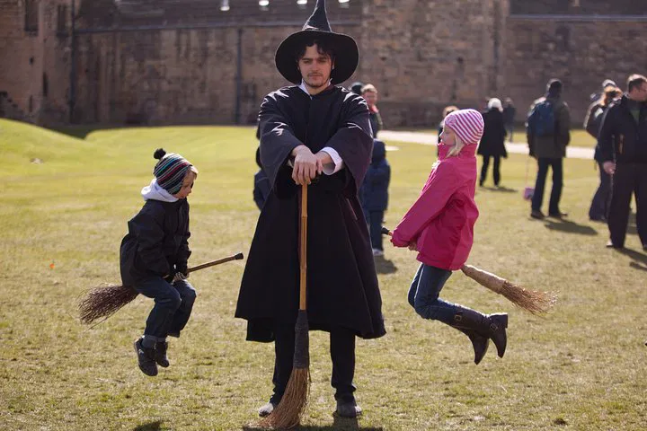 Uncover Movie Magic: A Private Wizard's Tale at Alnwick Castle