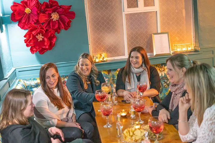 Gin Palace Tasting: Handcrafted Spirits Experience