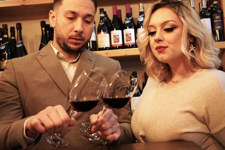 Turin Wine Tasting: Savor Piedmont's Finest Near the Royal Palace