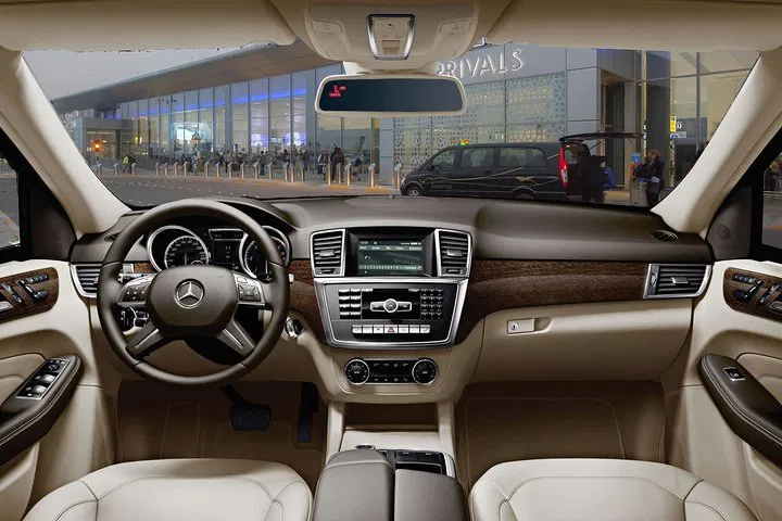 Stress-Free Brooklyn to Newark Airport Transfer: Your Private Ride Awaits!
